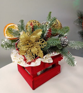 Как украсить дом цветами к Новому году Как украсить дом цветами к Новому году