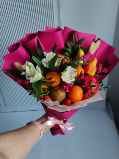 Фруктово-ягодный букет «Фруктовая симфония»