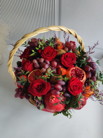 Фруктово-ягодная корзина «Фруктовое признание»