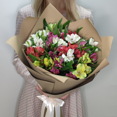 Букет из 11 альстромерий