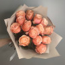 Букет из 15 пионовидных роз KAHALA