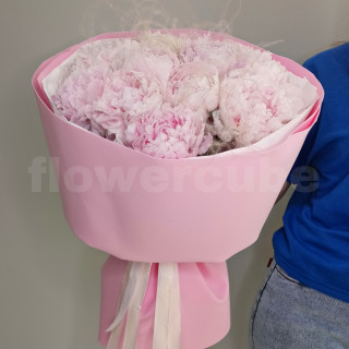 Букет из 15 пионов Сара Бернар