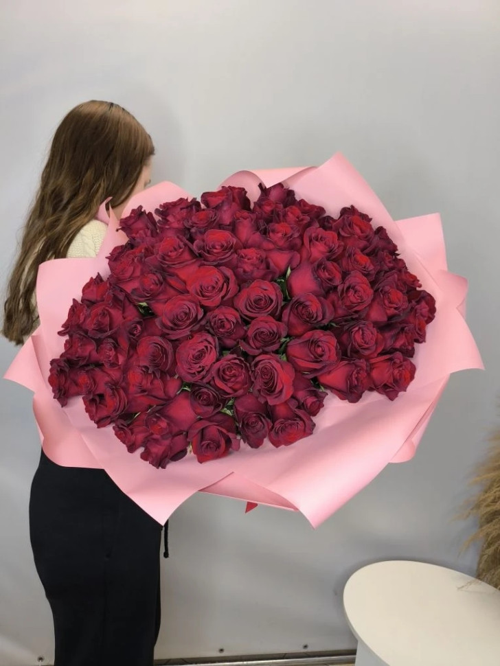 Букет из «75 красных роз»