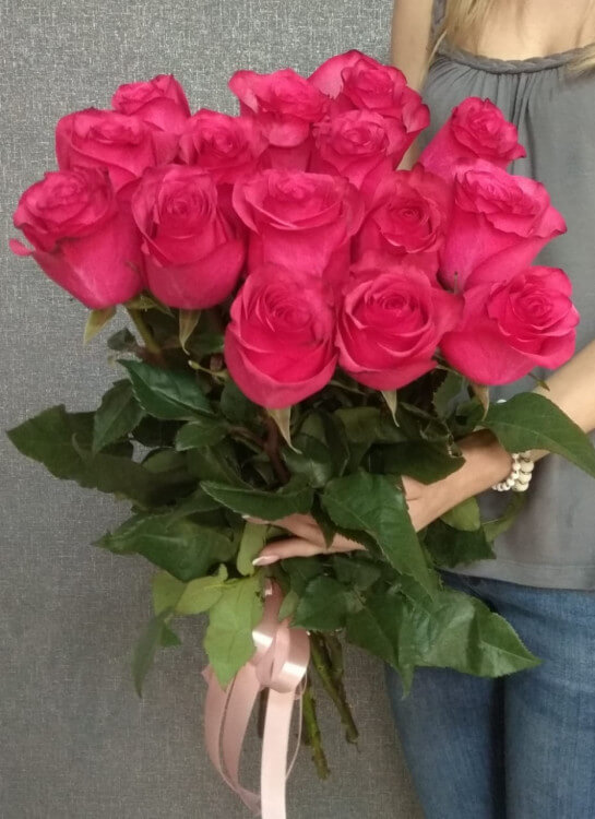 Букет из 15 роз розовый (60 см)