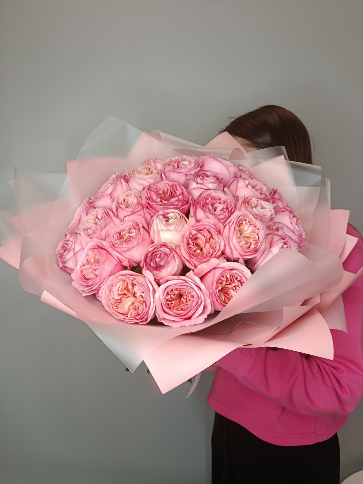 Букет из 29 пионовидных роз Пинк Экспрешн