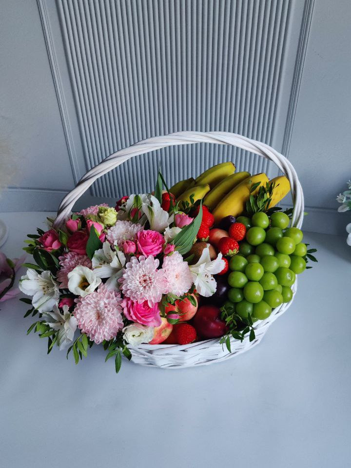 Фруктово-ягодный букет «Признание в любви»