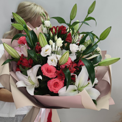 Букет «Шикарный презент»