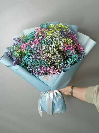 Букет из цветной гипсофилы