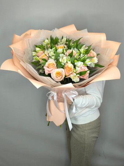 Букет «Персиковая идиллия»
