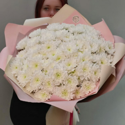 Букет из 23 кустовых хризантем белый
