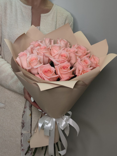 Букет из 17 роз «Engagement»