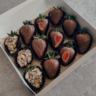 Коробка Клубника в шоколаде №14