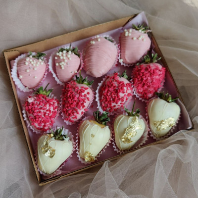 Коробка Клубника в шоколаде №15