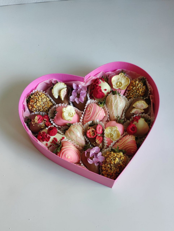 Коробка Клубника в шоколаде №21 Сердце